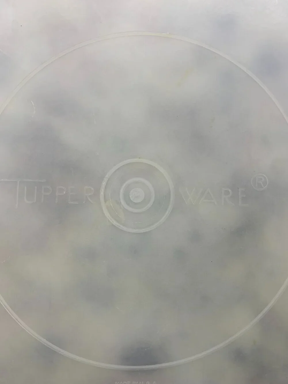 Tupperware 12